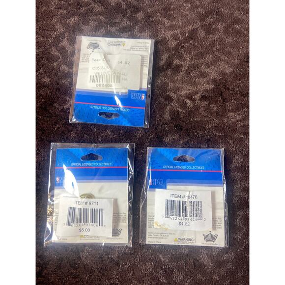 NBA official Licensed collectable pins Los Angels Lakers 3 pins - Picture 5 of 5